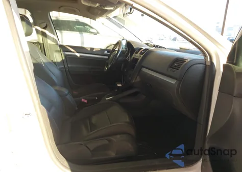 2009 Volkswagen Jetta Se/Sel из США, поврежденный, VIN 3VWRZ71K89M043143